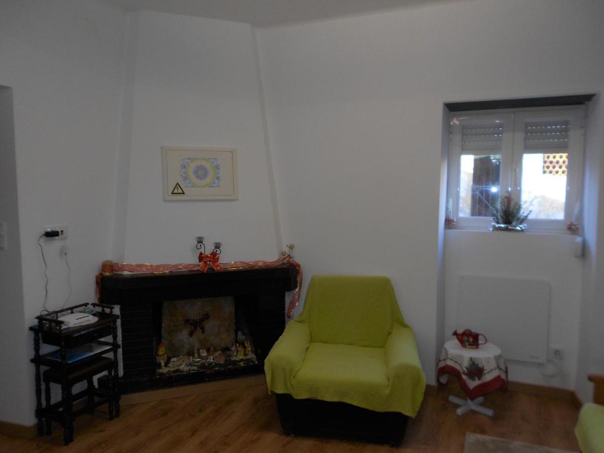 Casal Do Avo Francisco Bed & Breakfast Калдас да Райна Екстериор снимка